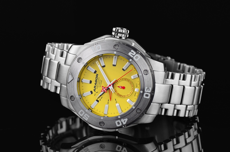 ARAGON Superjet 50mm Yellow Power Reserve 500m Automatic