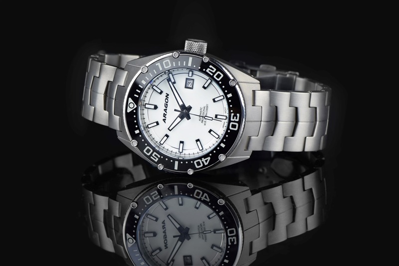 ARAGON Virtuoso Ti 9015 White Lume 44mm