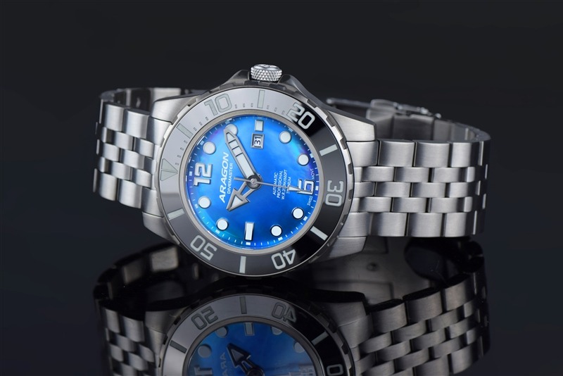 ARAGON Divemaster Titanium Swiss Blue MOP R150 50mm