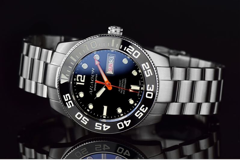 ARAGON Divemaster 42mm Black Automatic Steel