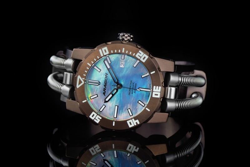 ARAGON Hydraumatic G9 NH35 Automatic Mother of Pearl Braun 44mm