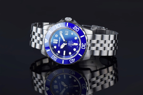 ARAGON Divemaster Titanium Blue 45mm